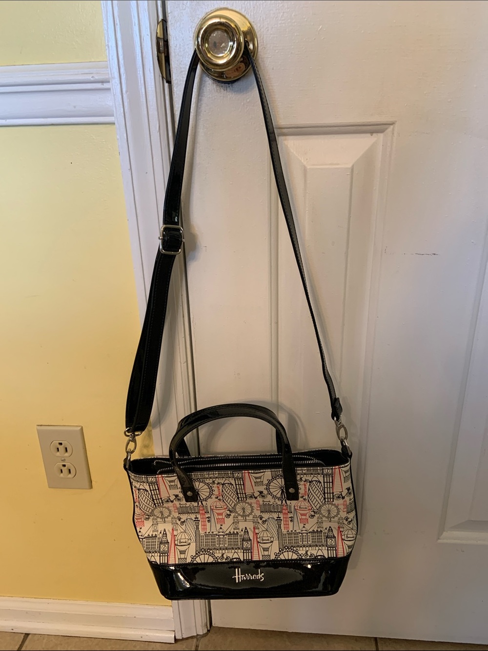Harrods Black, Pink & Cream Printed Landmarks Shoulder Tote Bag